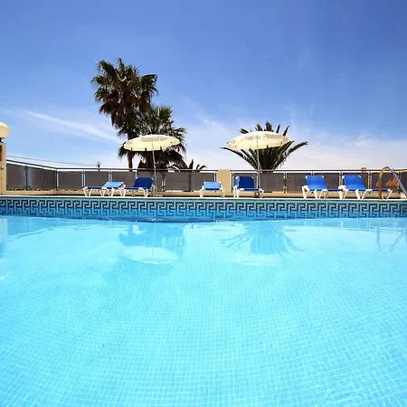 Aldeamento Turístico Parque Monte 3*